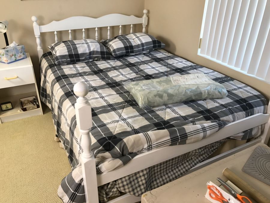 White Queen Size Wooden Headboard And Footboard With Matress And Boxspring Plus Bedding And New King Kenko Pillow By Nikken [Photo 2]