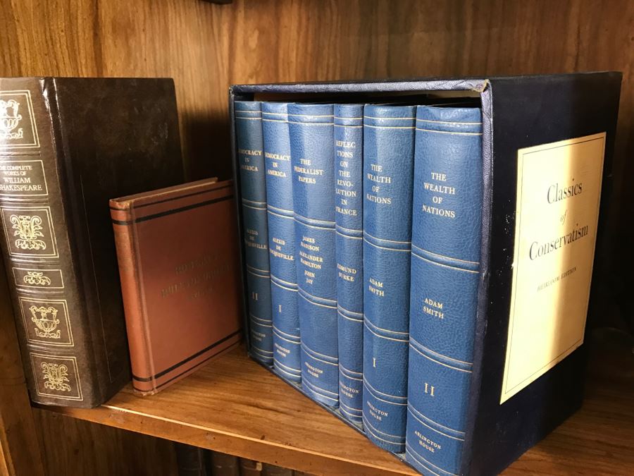 Complete Works Of Shakespeare Book, Classics Of Conservatism Heirloom Edition Books And Robert's Rules Of Order Revised Book [Photo 2]