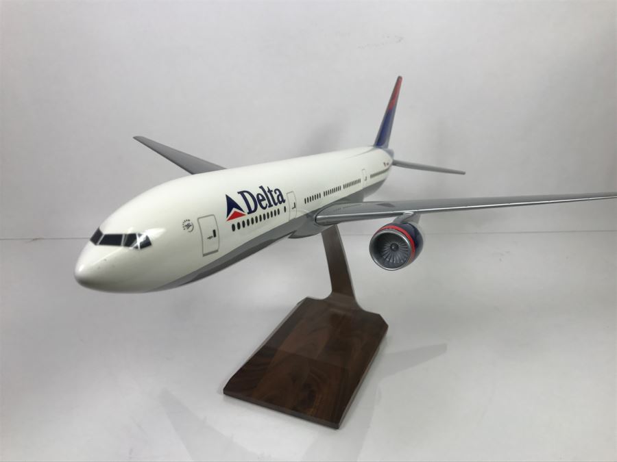 Pacific Miniatures PacMin Precision 1/100 Scale Model Airplane Of Delta Airlines 2005 Boeing 777-200 With Box [Photo 8]
