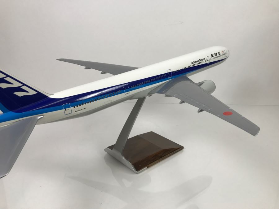 Pacific Miniatures PacMin Precision 1/100 Scale Model Airplane Of ANA All Nippon Airways Boeing 777-300 With Box [Photo 20]