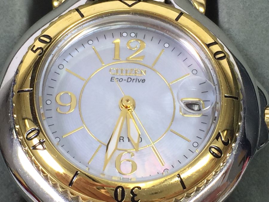 Citizen Eco-Drive Women's Watch With Box Like New [Photo 6]