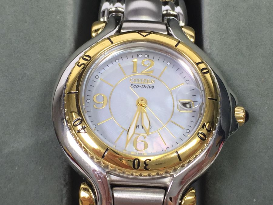 Citizen Eco-Drive Women's Watch With Box Like New [Photo 2]