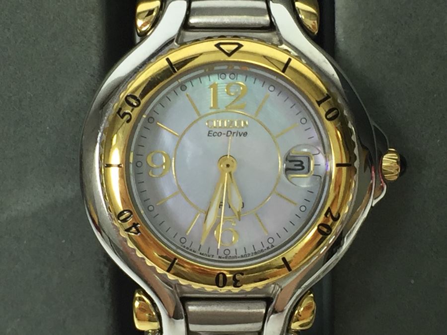 Citizen Eco-Drive Women's Watch With Box Like New [Photo 7]