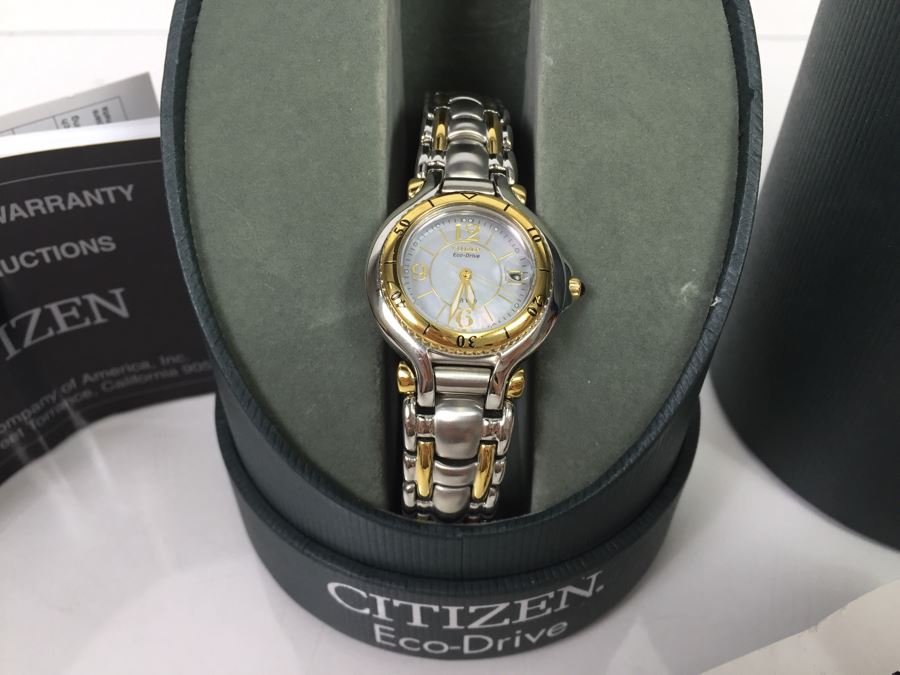 Citizen Eco-Drive Women's Watch With Box Like New [Photo 4]