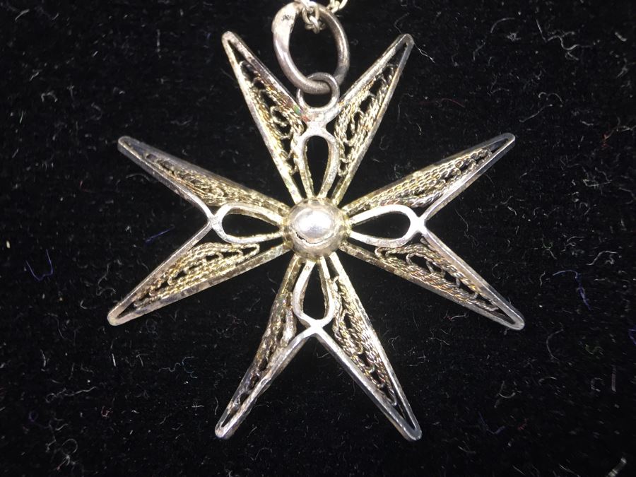 Sterling Silver Chain With Star Pendant 2.3g [Photo 2]