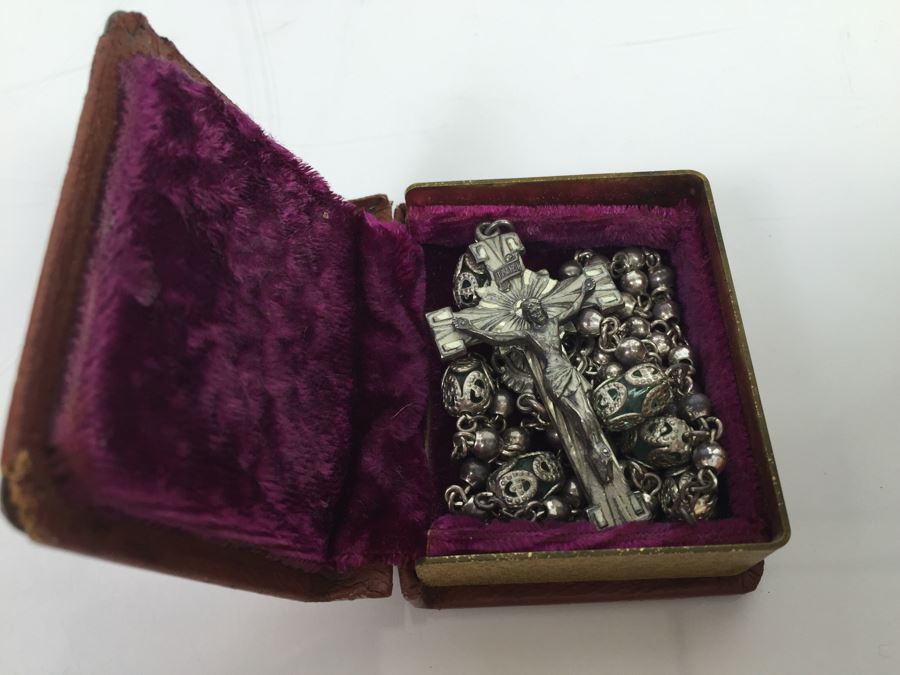 Vintage Sterling Silver Rosary Beads With Vintage Box Signed Sterling CREED 24.8g [Photo 1]