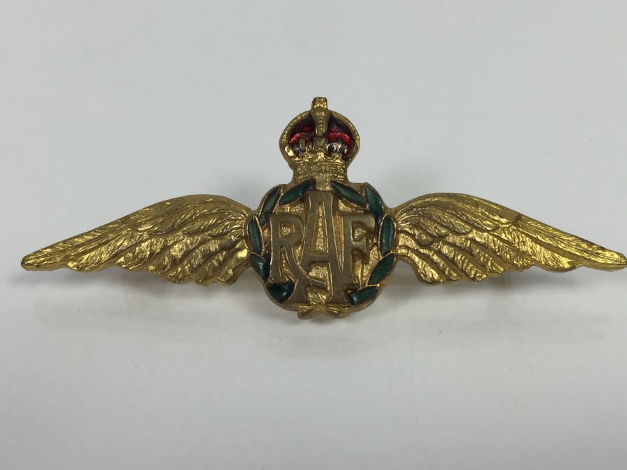 RAF Royal Air Force Wings Lapel Badge In Gold Gilt Type And Enameled Finish