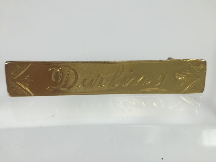 Chased Gold Tone Brooch Engraved 'Darling' Not Gold [Photo 3]