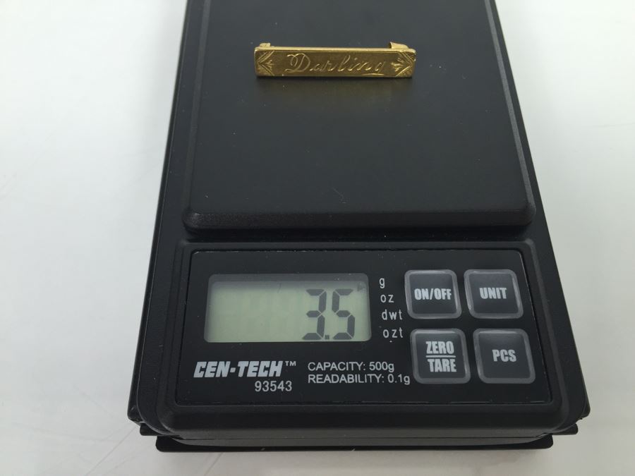 Chased Gold Tone Brooch Engraved 'Darling' Not Gold [Photo 11]