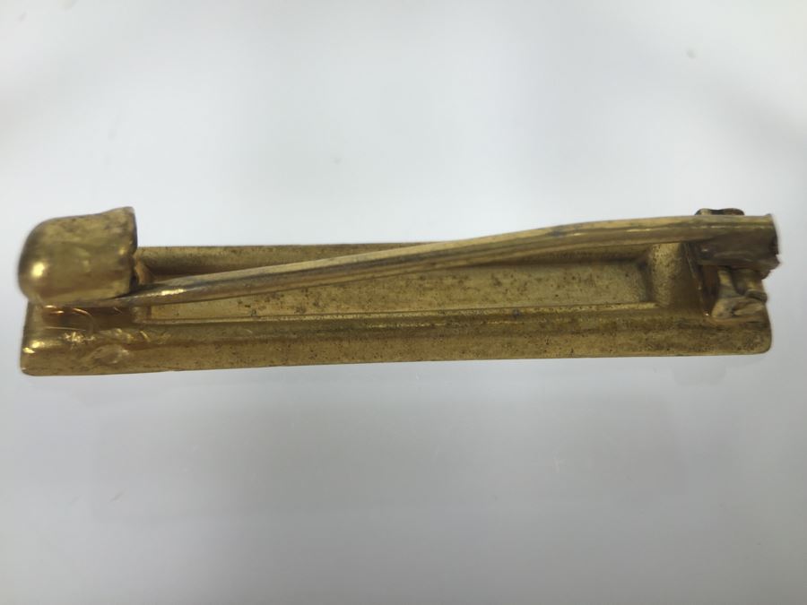 Chased Gold Tone Brooch Engraved 'Darling' Not Gold [Photo 6]