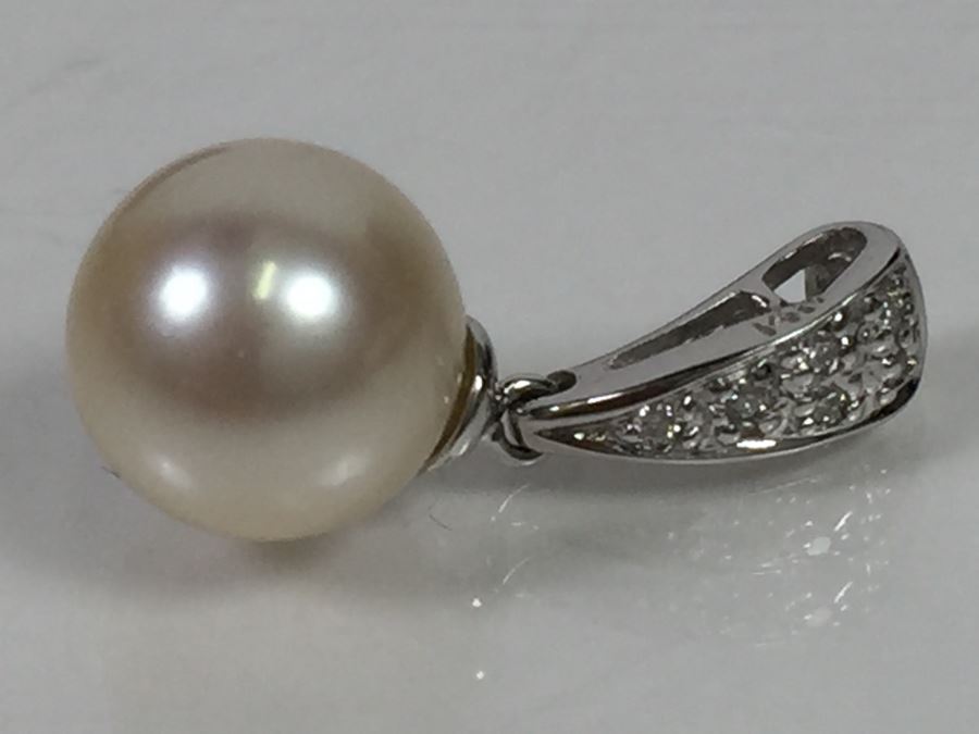 14K White Gold Pendant With Pearl And Small Clear Stones 1.8g [Photo 10]