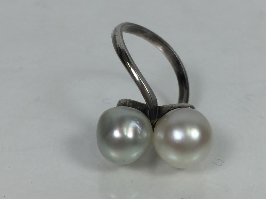 Sterling Silver Ring With (2) Pearls 3.9g [Photo 1]