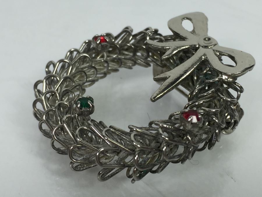 Set Of (3) Holiday Themed Brooches [Photo 8]