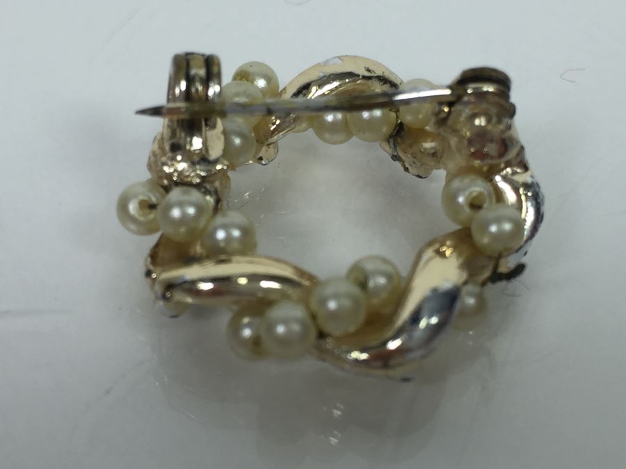 Set Of (3) Holiday Themed Brooches [Photo 12]