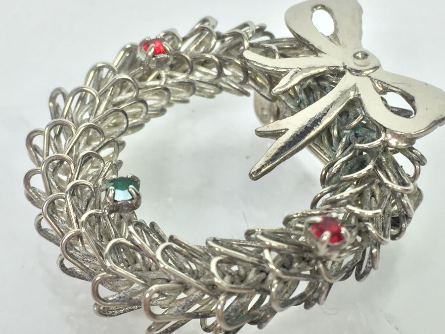 Set Of (3) Holiday Themed Brooches [Photo 2]