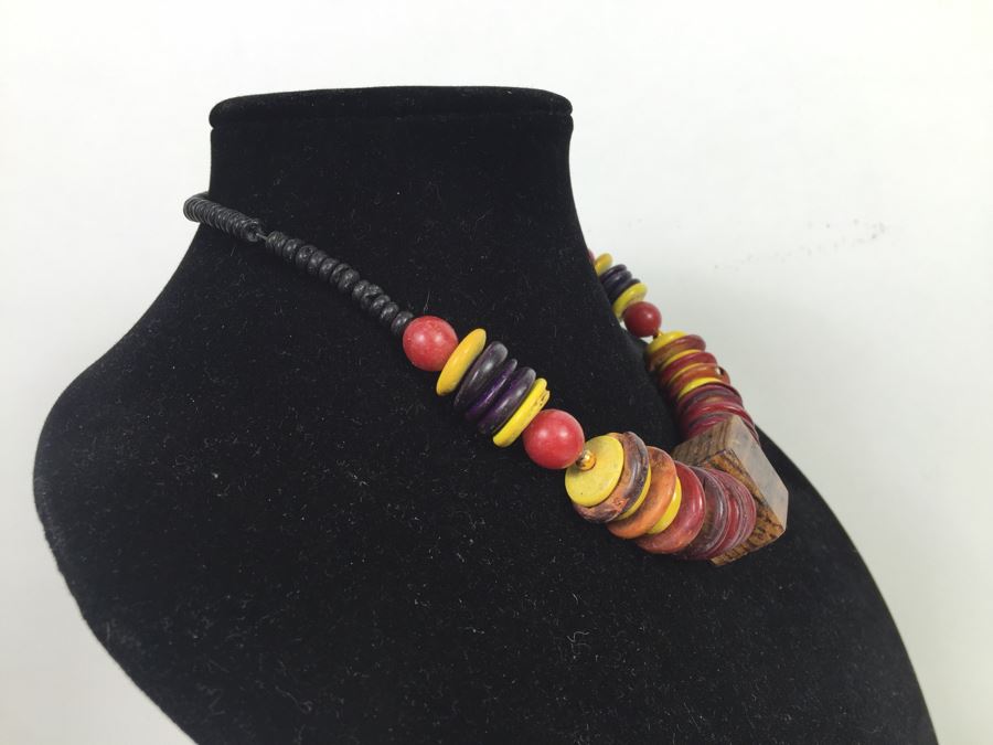 Set Of (3) Vintage Necklaces [Photo 6]