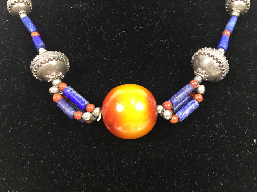 Set Of (3) Vintage Necklaces [Photo 3]