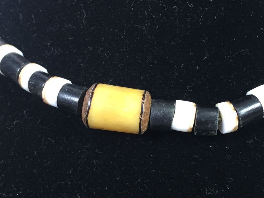 Set Of (3) Vintage Necklaces [Photo 8]