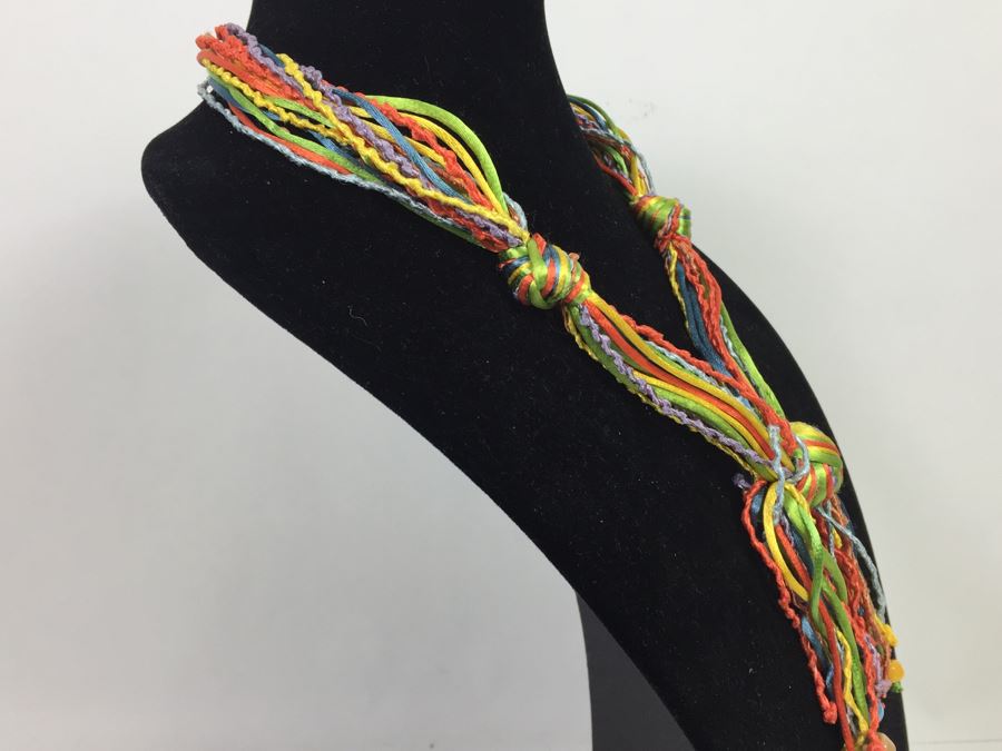 Set Of (3) Vintage Necklaces [Photo 9]