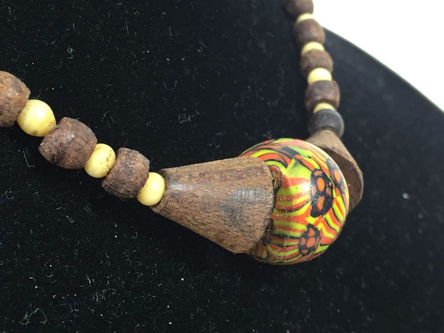 Set Of (3) Vintage Necklaces [Photo 9]