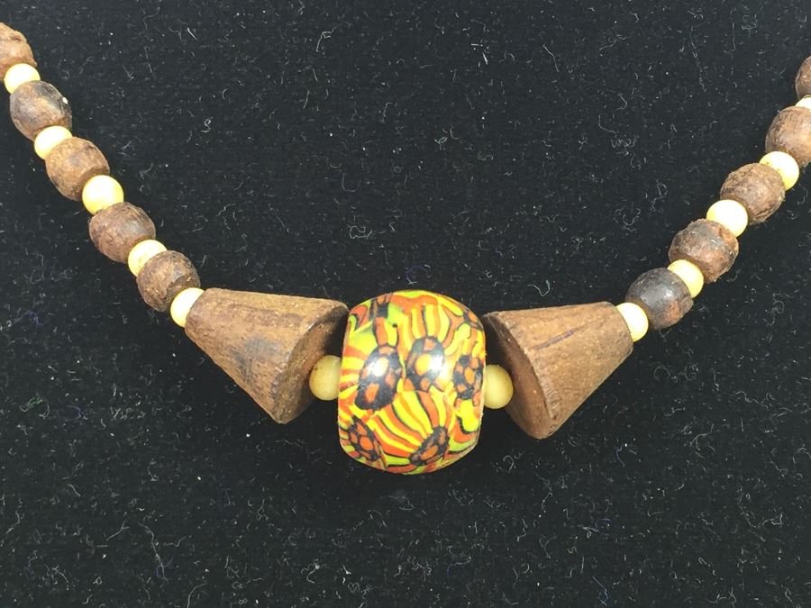 Set Of (3) Vintage Necklaces [Photo 8]