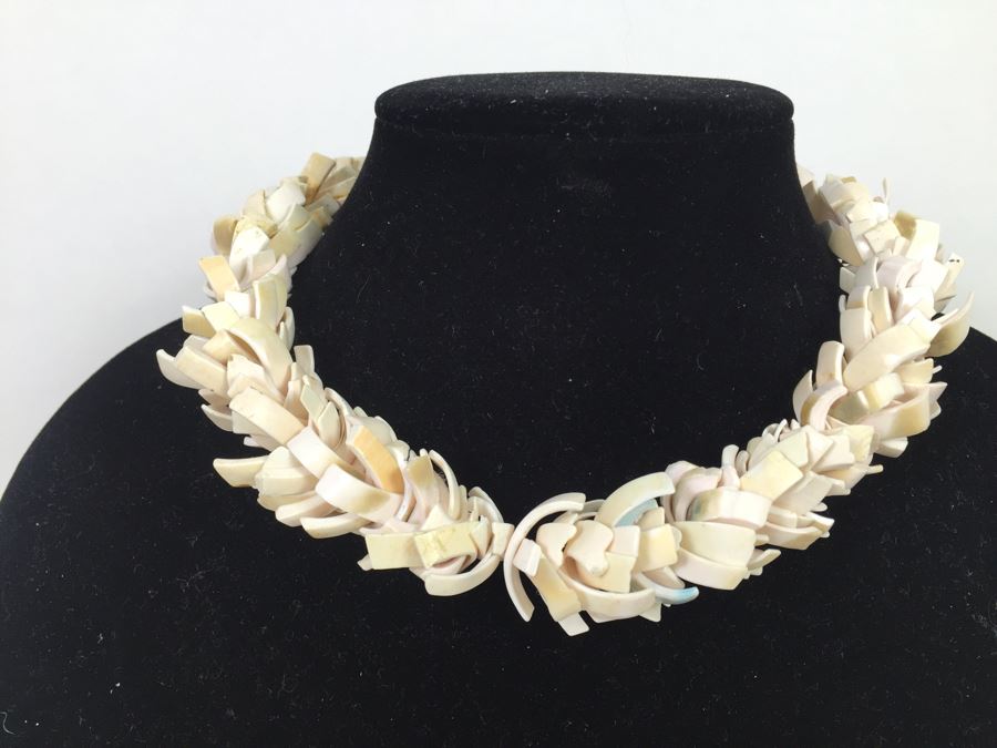 Set Of (3) Vintage Necklaces [Photo 6]