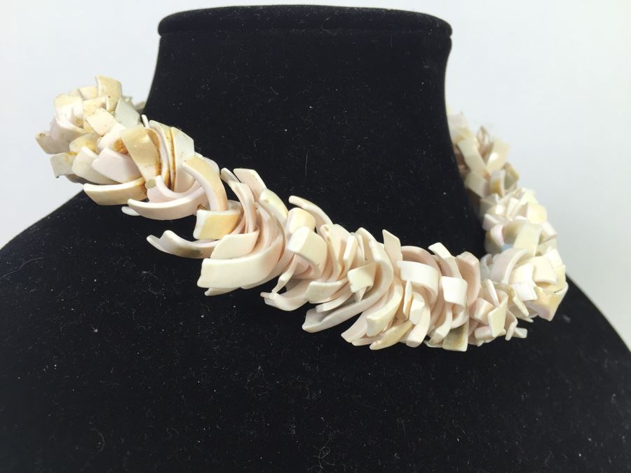 Set Of (3) Vintage Necklaces [Photo 7]