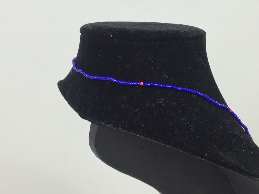 Set Of (3) Vintage Necklaces [Photo 4]