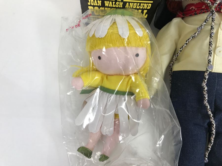 Vintage Collection Of Joan Walsh Anglund Pocket Dolls And Clothing [Photo 7]