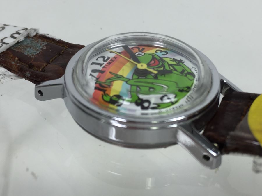 Vintage 1982 TIMEX Kermit The Frog Henson Associates Character Watch [Photo 6]