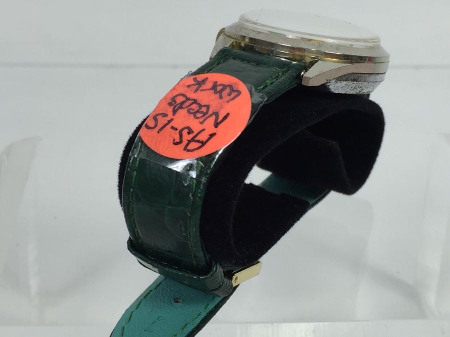 Vintage Babe Ruth Baseball Men's Watch Ticks But May Need Work [Photo 6]