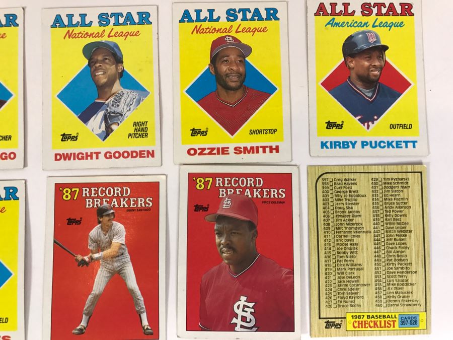 Collection Of 32 Vintage Topps Baseball Cards 1987 1988 (Sample Cards From Other Larger Shoebox Lot In Sale) [Photo 5]