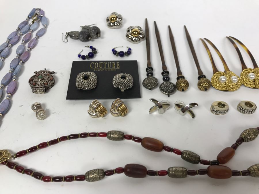 Jewelry Lot - Mainly Costume [Photo 2]