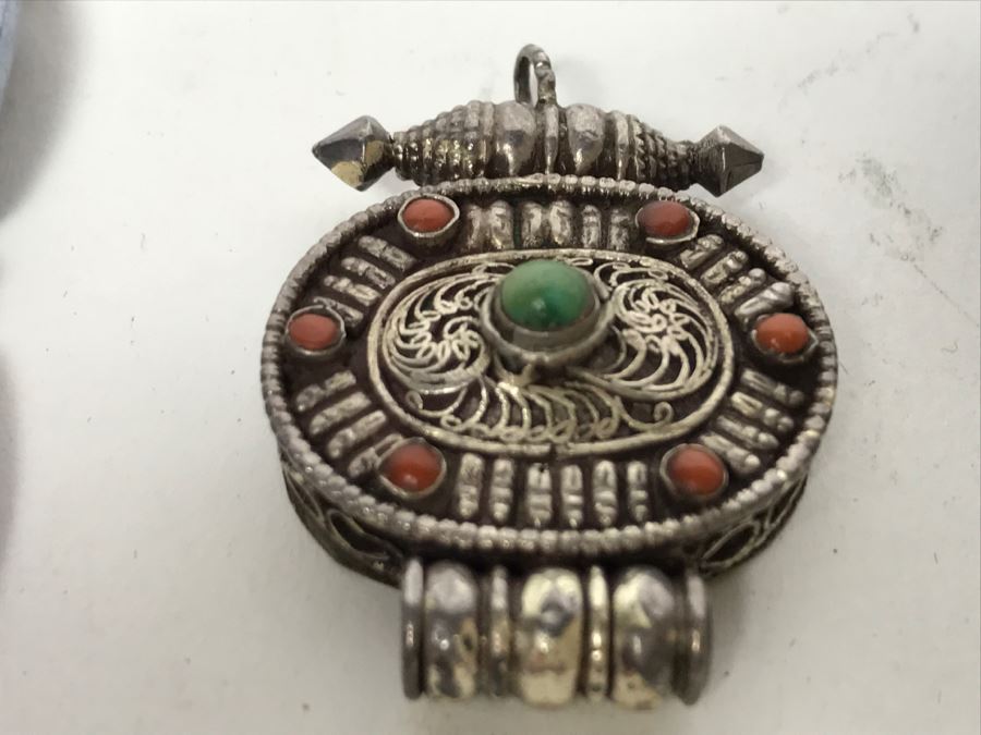 Jewelry Lot - Mainly Costume [Photo 20]