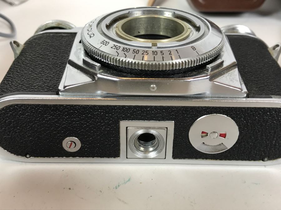 Voigtlander Prominent II Film Camera With Leather Case, Multiple Lenses, Filter, Flash, Hood And Original Manuals - See All Photos [Photo 37]