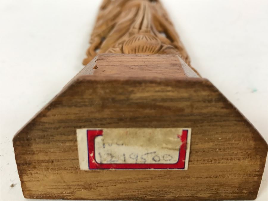 Carved Wooden Figurine From India [Photo 10]