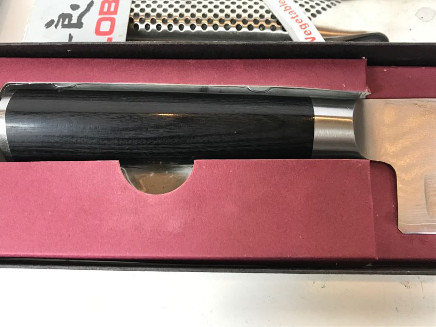 Set Of 3 Knives: Shun DM0718 Classic Knife (Retails $175), Vintage La Borde Chrome Molybdenum Stainless Chef's Knife And Global CROMOVA 18cm Stainless Vegetable Knife [Photo 10]