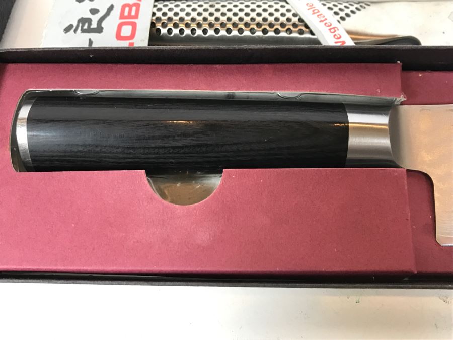 Set Of 3 Knives: Shun DM0718 Classic Knife (Retails $175), Vintage La Borde Chrome Molybdenum Stainless Chef's Knife And Global CROMOVA 18cm Stainless Vegetable Knife [Photo 11]