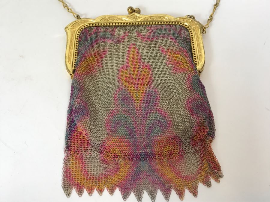 Vintage Whiting & Davis Co Mesh Purse In Great Condition With Comb And Mirror [Photo 2]