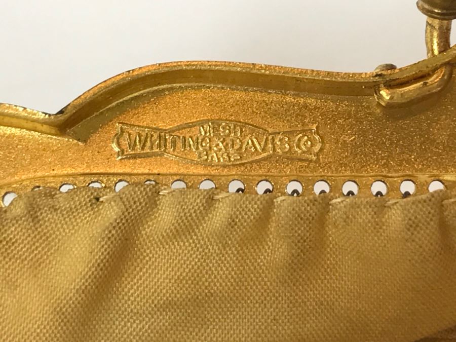 Vintage Whiting & Davis Co Mesh Purse In Great Condition With Comb And Mirror [Photo 12]