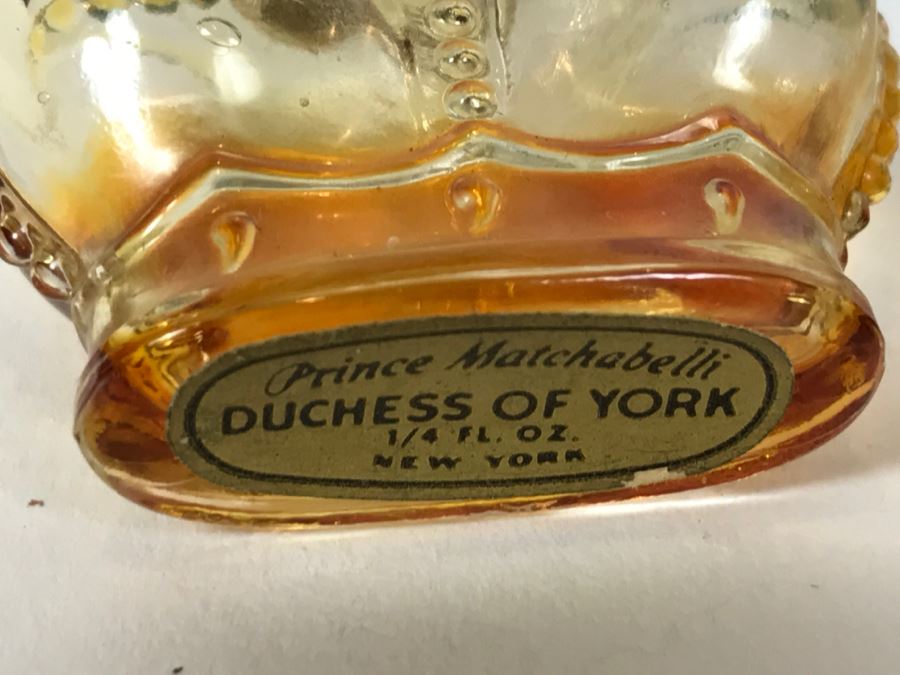 Collection Of Vintage Perfume Bottles Including No 5 Chanel, Woodhue Faberge, Stradivari Prince Matchabelli, Duchess Of York Prince Matchabelli [Photo 18]