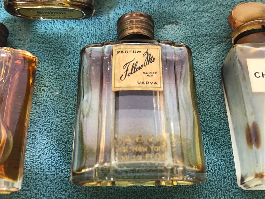 Collection Of Vintage Perfume Bottles Including No 5 Chanel, Woodhue Faberge, Stradivari Prince Matchabelli, Duchess Of York Prince Matchabelli [Photo 5]