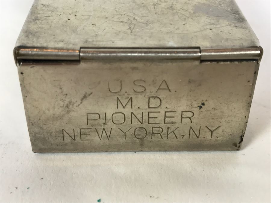 Antique Portable WWII Medical Needle Sterilizer U. S. A. M. D. Pioneer New York, NY [Photo 3]