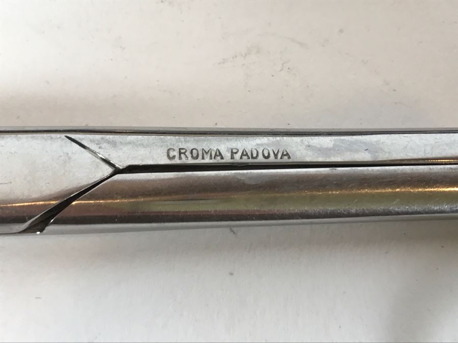 WWII Medical Supplies Including New Old Stock Adrenalin Chloride Solutions, Mercury Thermometers With SS Case, Medical Needles And Surgical Scissors [Photo 10]