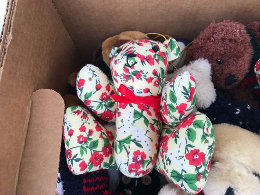 Holiday Themed Plush Toys [Photo 4]