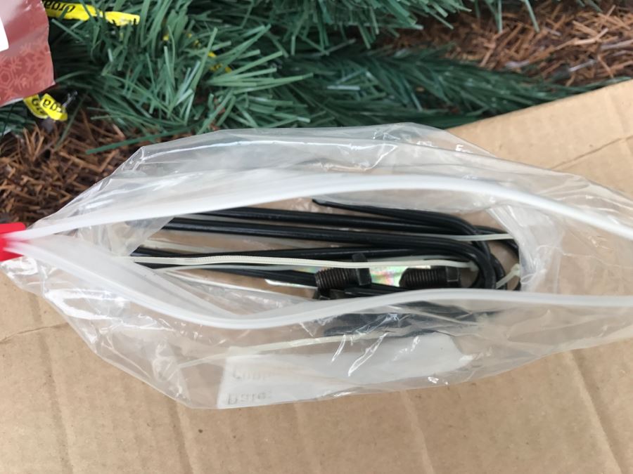 Vickerman XMAS Palm Tree [Photo 13]