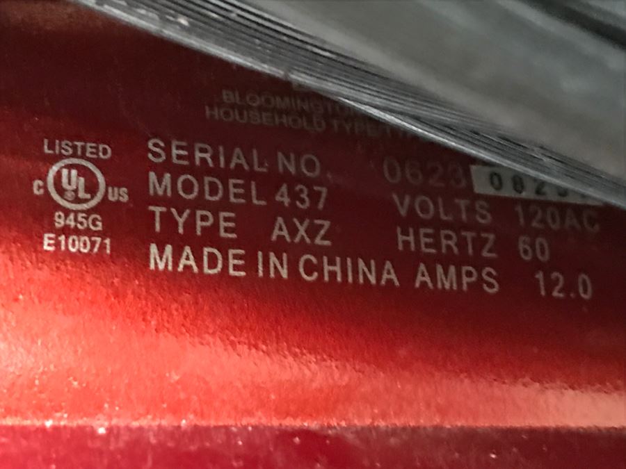 Eureka Bagless Hepa Filter Vacuum Cleaner Model 437 [Photo 6]