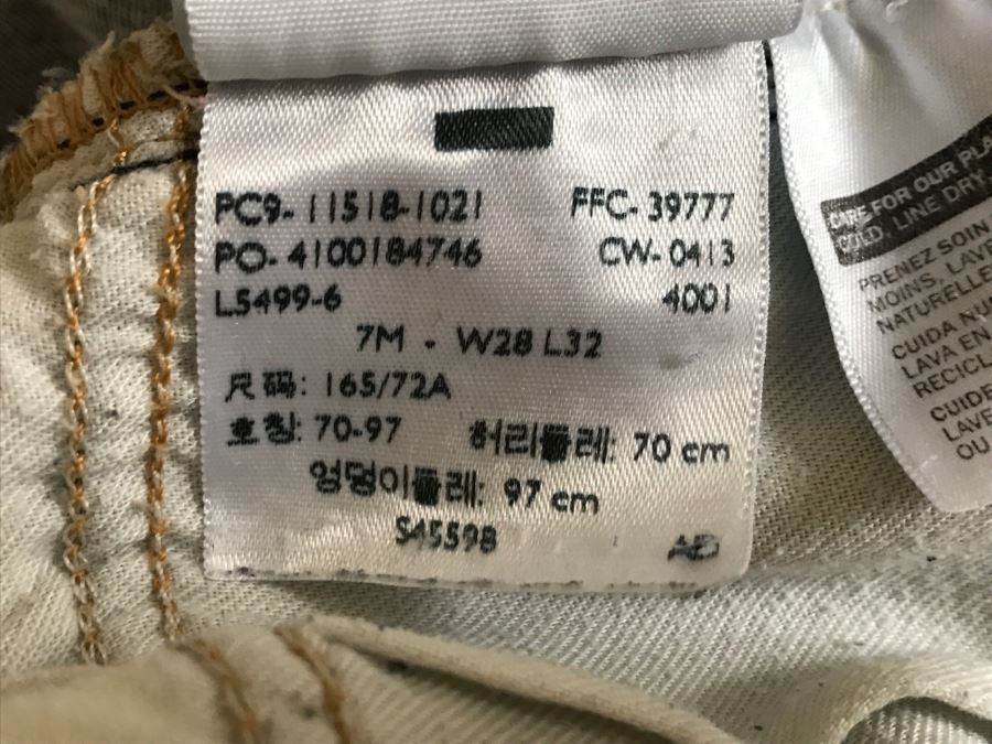 Set Of 6 Women's Levis Jeans [Photo 10]