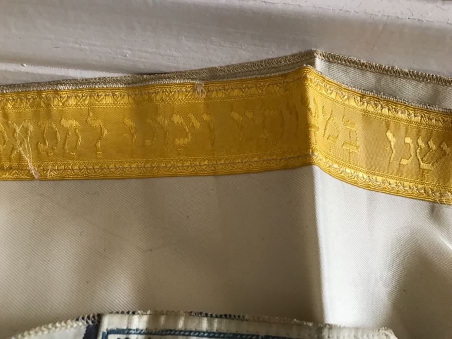 Collection Of Jewish Judaica Ritual Objects Including Phylacteries, Tallit Bags, Tallit [Photo 5]