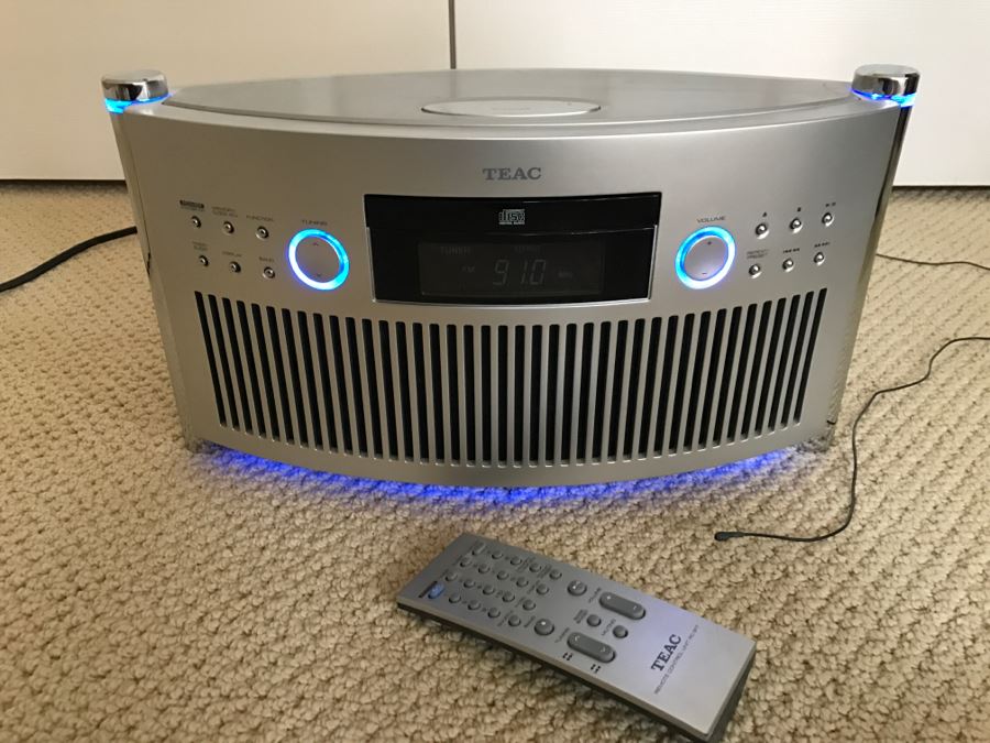 TEAC CD Receiver Portable Stereo Model No SR-L50 [Photo 3]